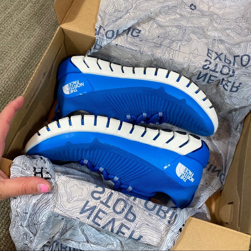 NEW Women's The North Face Hyperflex Runners